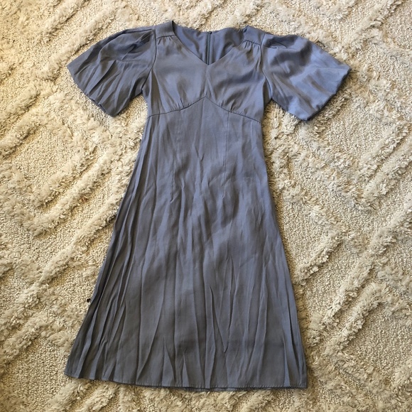 Dress - Picture 2 of 4